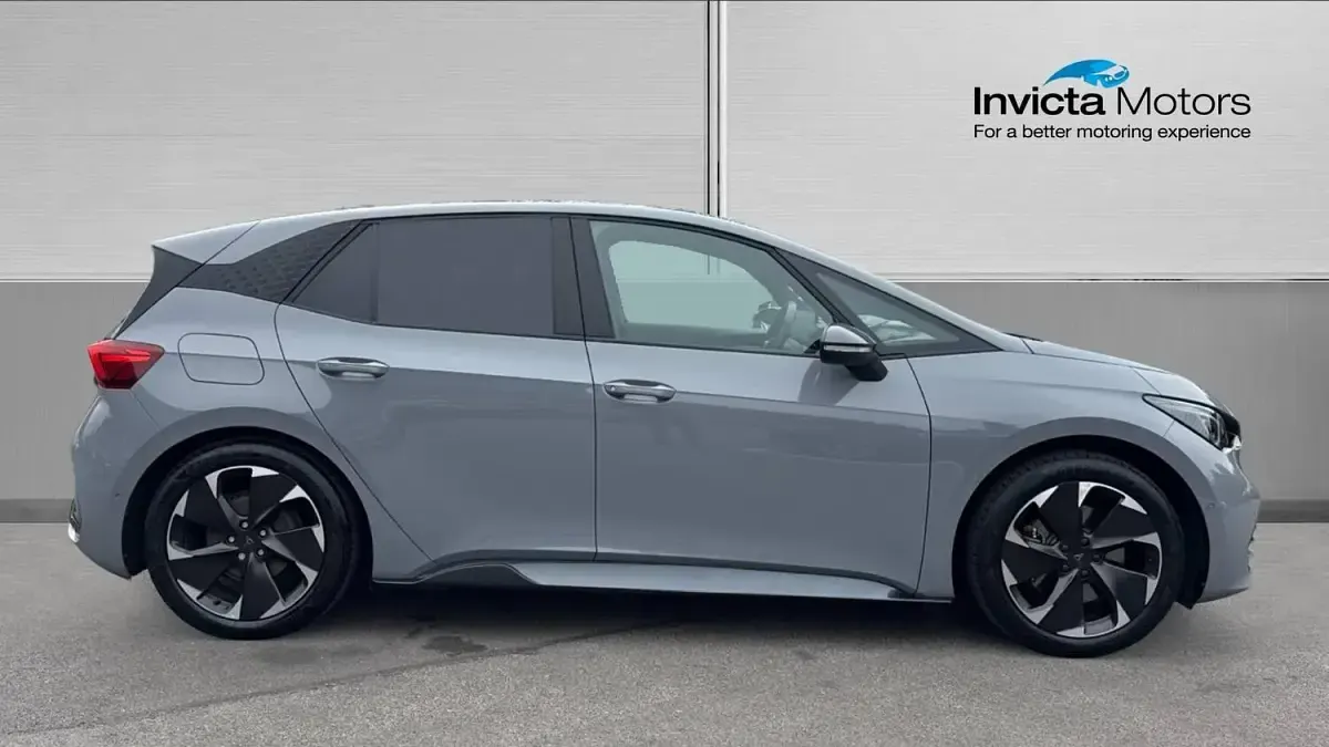 Used Cupra Born e-Boost 169 kW (230 HP) 2023 Vapour grey gloss Hatchback
