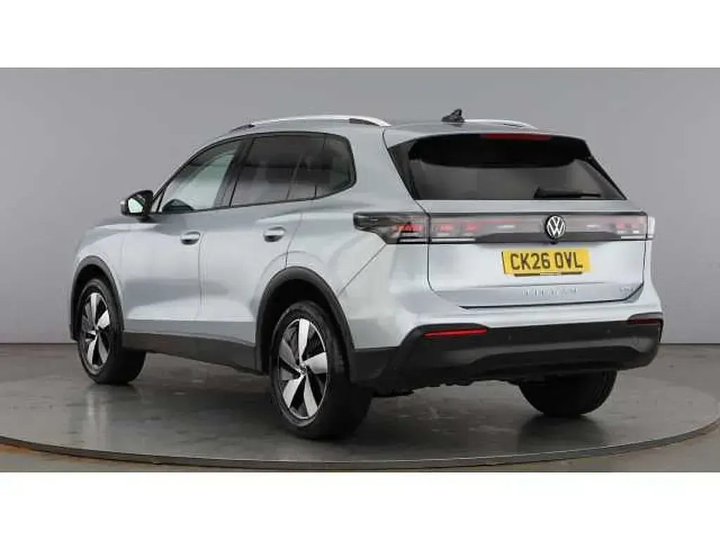Nouă VW Tiguan Match 150 CP (110 kW) 2026 Argintiu SUV