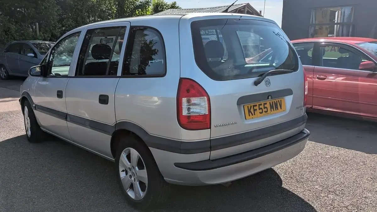 Used Vauxhall Zafira 2005 Silver MPV