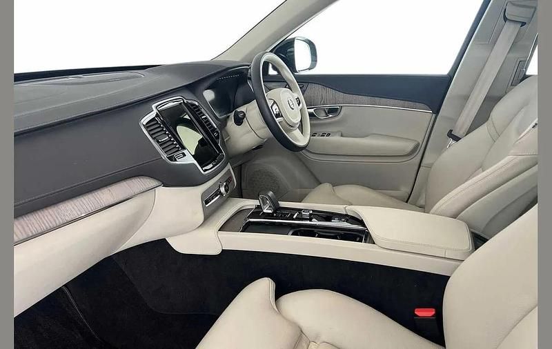 Used Volvo XC90 Plus 250 HP (183 kW) 2022 Thunder grey SUV