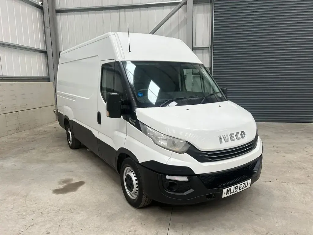 Used Iveco Daily 136 HP (100 kW) 2019 White Van