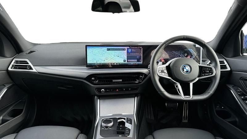 Used BMW 330e M Sport 288 HP (211 kW) 2025 Blue Estate