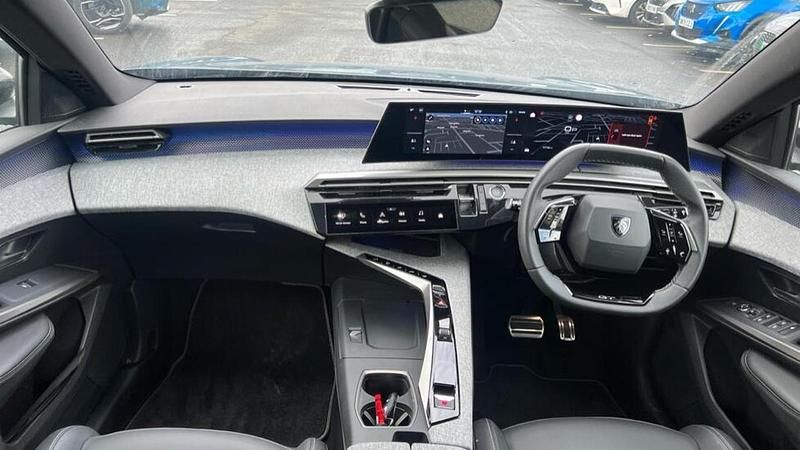 Used Peugeot 5008 GT 134 HP (98 kW) 2025 Blue SUV