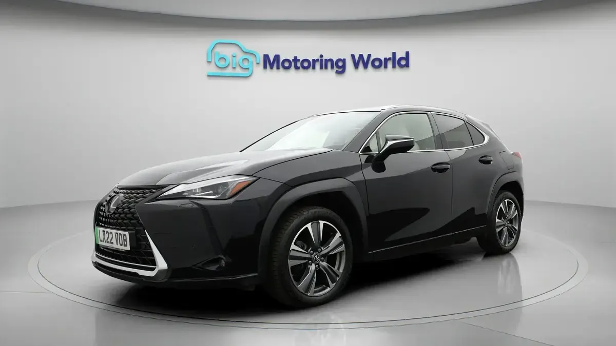 Used Lexus UX 300e 147 kW (201 HP) 2022 Black SUV