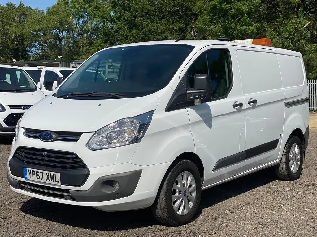 Used Ford Transit Custom Trend 130 HP (95 kW) 2017 White Van