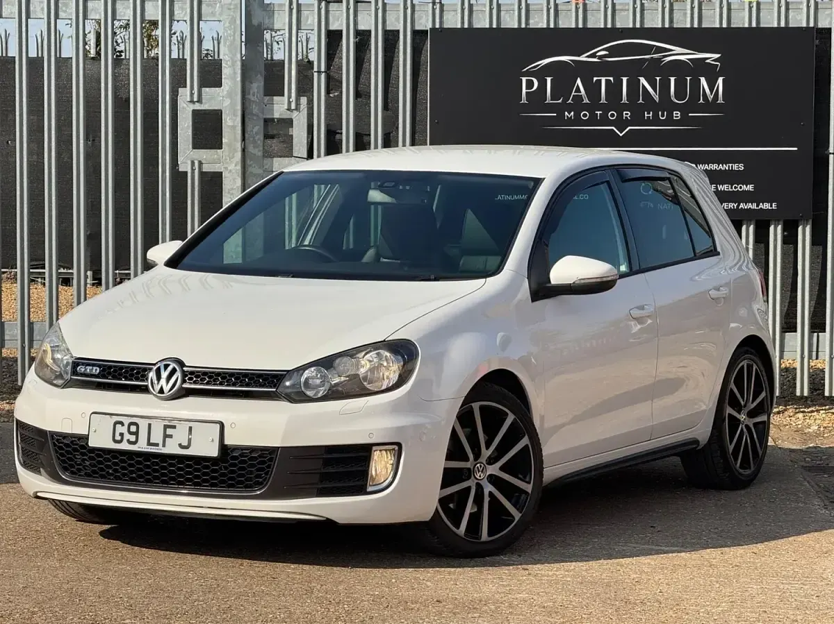 Used VW Golf VII GTD 170 HP (125 kW) 2012 White Hatchback