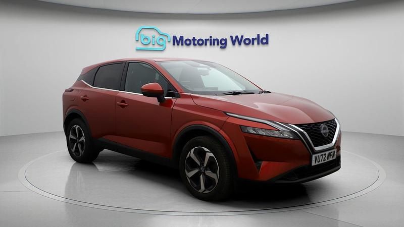 Used 2022 Nissan Qashqai N-Connecta SUV | £19,596 (Fair price) - Image 1/4