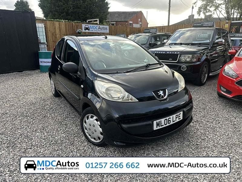 Used Peugeot 107 68 HP (50 kW) 2006 Black Hatchback