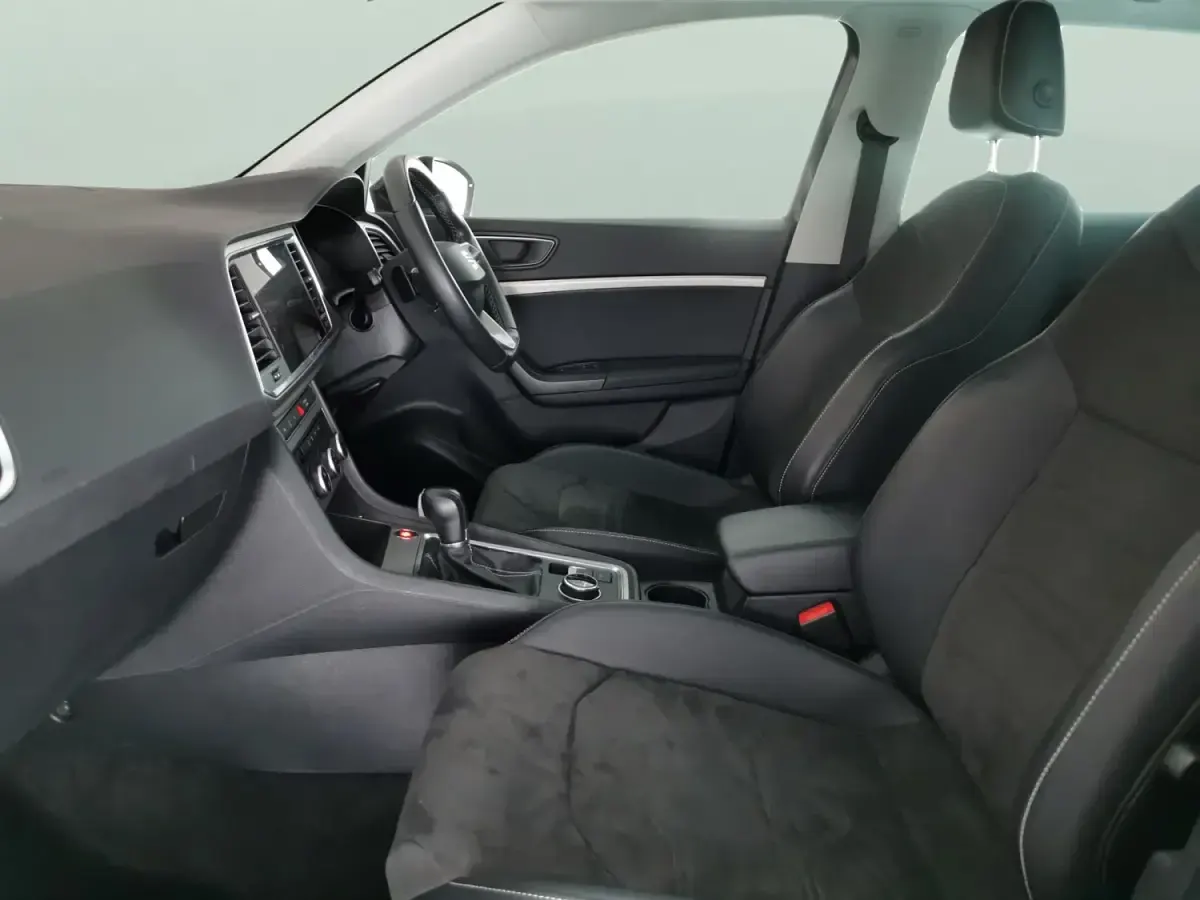 Second-hand Seat Ateca Xperience 150 CP (110 kW) 2022 Negru SUV