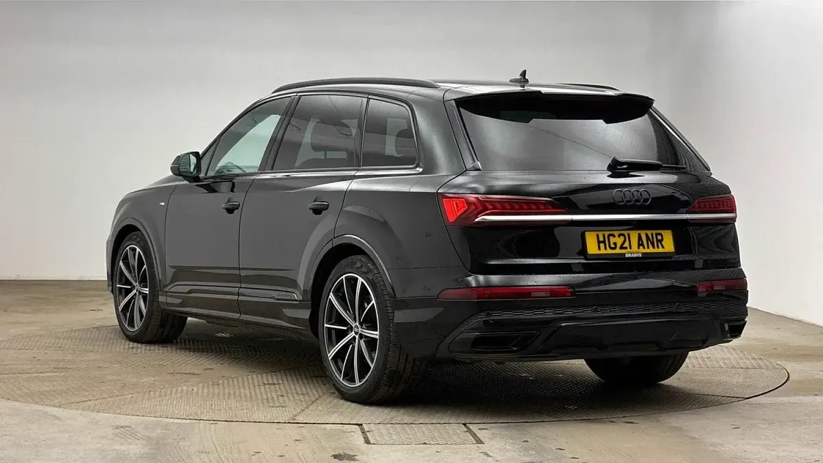 Used Audi Q7 Black Edition 286 HP (210 kW) 2021 Black SUV