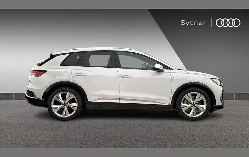 New Audi Q4 e-tron S-Line 147 kW (200 HP) 2026 White SUV