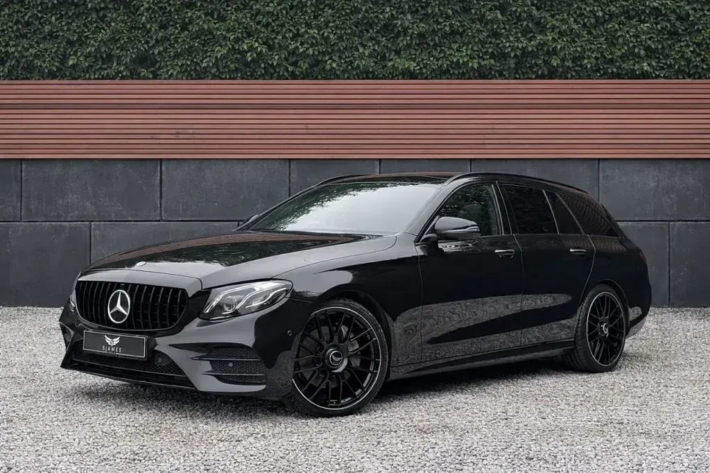 Used Mercedes E220 AMG line 2020 Black Estate