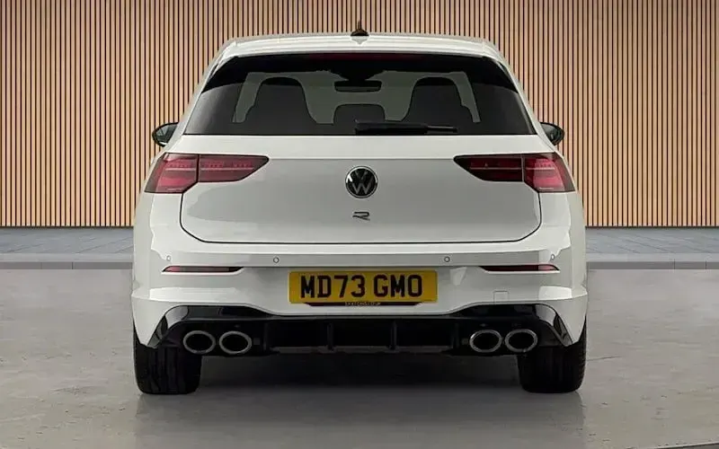 Used VW Golf VIII R 320 HP (235 kW) 2023 Pure white Hatchback