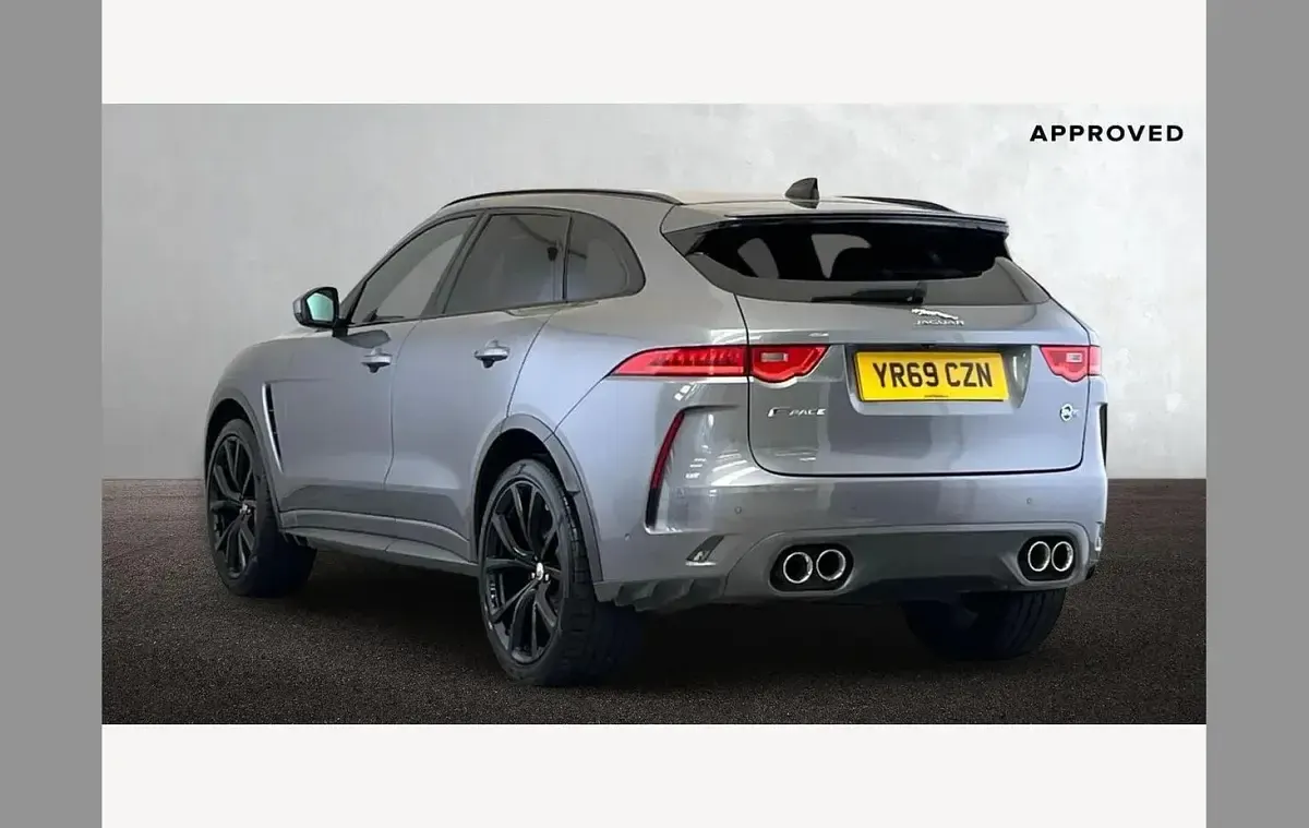 Used Jaguar F-Pace SVR 550 HP (404 kW) 2019 Grey SUV