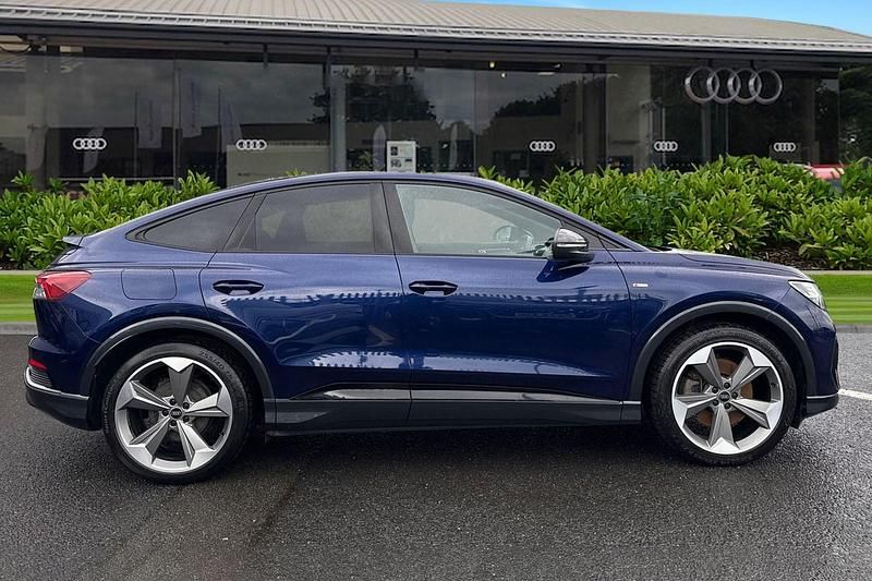 Used Audi Q4 Sportback e-tron Black Edition 150 kW (204 HP) 2024 Blue SUV