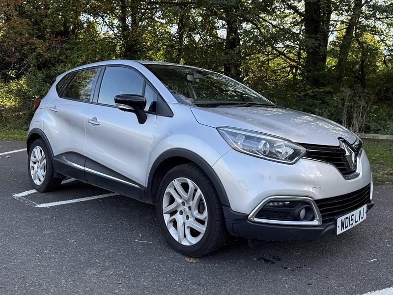 Silver Used 2015 Renault Captur Dynamique SUV | £6,688 (Fair price) - Image 1/4