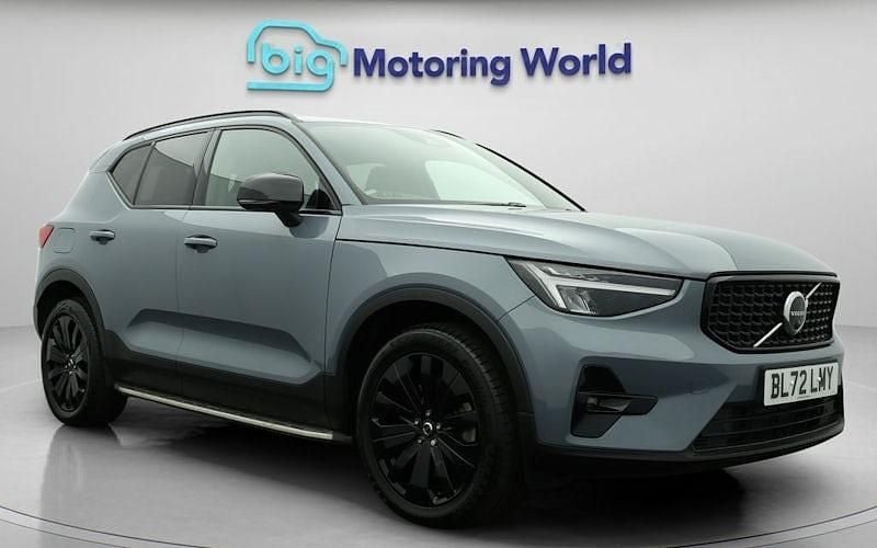 Used 2024 Volvo XC40 Plus SUV | £26,100 (Good price) - Image 1/4