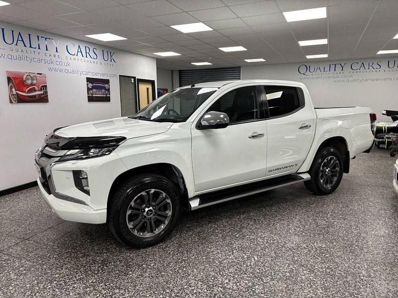 Usado Mitsubishi L200 150 HP (110 kW) 2021 Branco Pickup