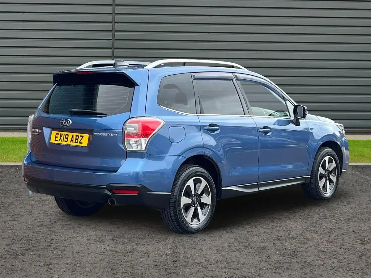 Used Subaru Forester Premium 150 HP (110 kW) 2019 Blue SUV
