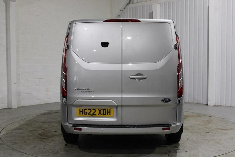 Used Ford Transit Custom Limited 130 HP (95 kW) 2022 Silver Van