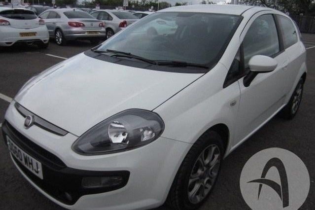 Used Fiat Punto 77 HP (56 kW) 2010 Hatchback