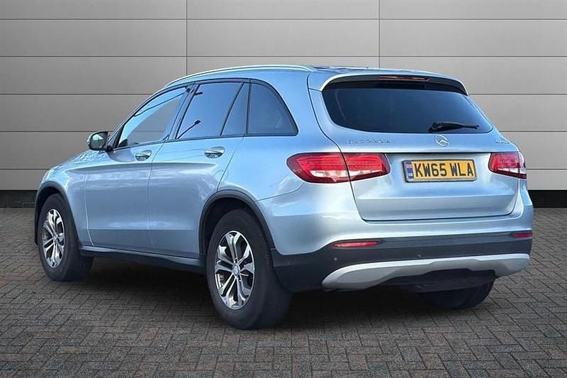 Used Mercedes GLC220 Executive 170 HP (125 kW) 2016 Diamond silver Estate