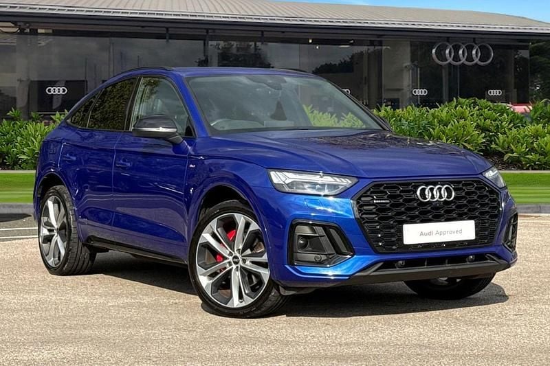 Blue Used 2023 Audi Q5 Advanced SUV | £37,950 (Good price) - Image 1/4