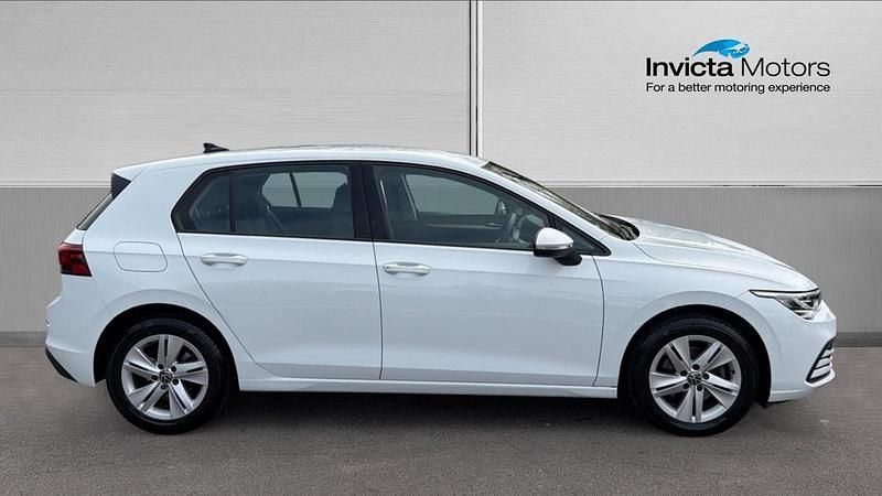 Used VW Golf VIII Life 150 HP (110 kW) 2023 White Hatchback