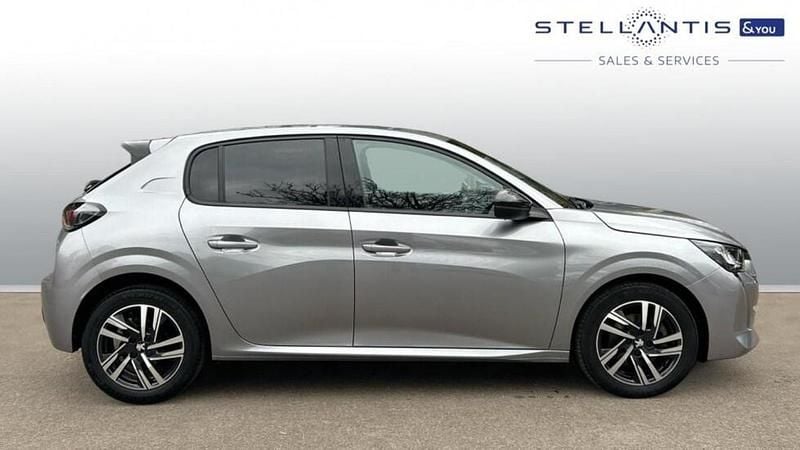 Used Peugeot 208 Allure+ 99 HP (72 kW) 2023 Grey Hatchback