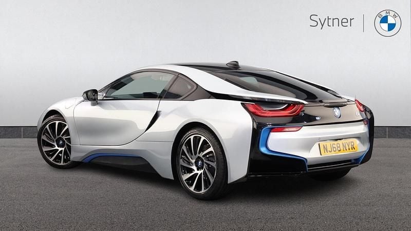 Used BMW i8 Comfort Edition 357 HP (262 kW) 2018 Silver Coupe