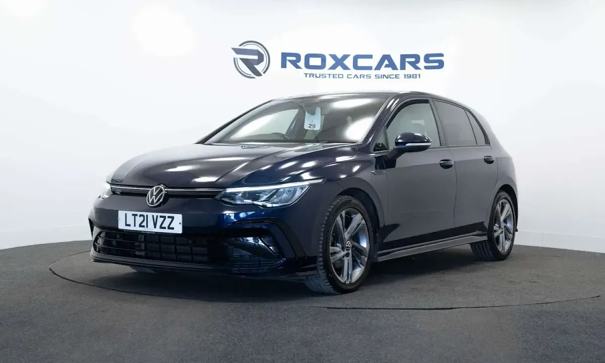 Used VW Golf VIII R-line 150 HP (110 kW) 2021 Blue Hatchback