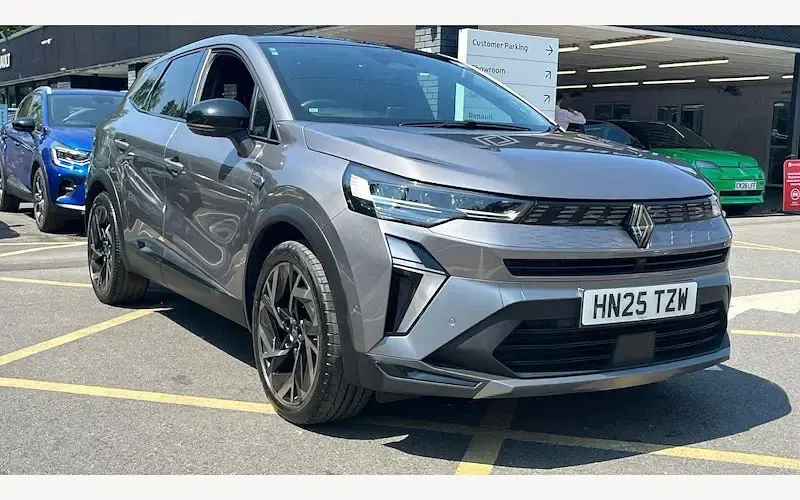 Used Renault Symbioz Iconic Esprit Alpine 143 HP (105 kW) 2025 SUV