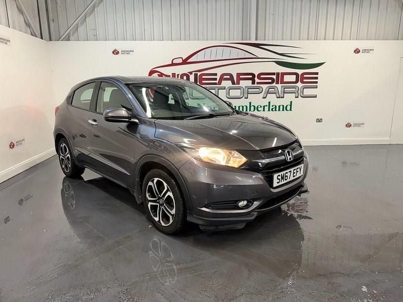 Grey Used 2018 Honda HR-V SE SUV | £10,999 (Fair price) - Image 1/4