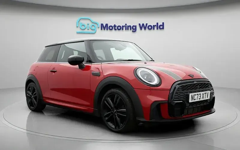 Used Mini Cooper Hatch 136 HP (100 kW) 2022 Red Hatchback