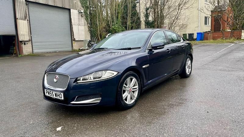Used Jaguar XF Luxury 163 HP (119 kW) 2014 Blue Sedan