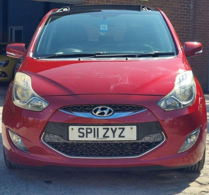 Image 2/4