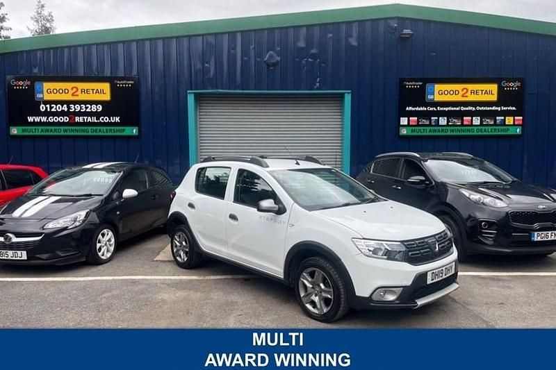 White Used 2019 Dacia Sandero Essentiel Hatchback | £5,995 (Good price) - Image 1/1