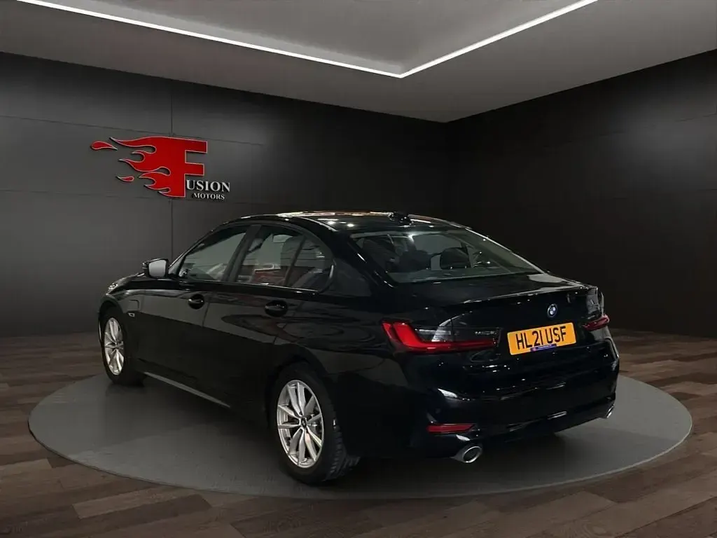 Usado BMW 330e Performance 292 HP (214 kW) 2021 Preto Sedan