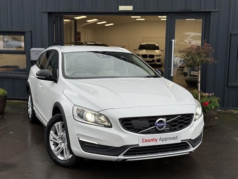 Used Volvo V60 CC 2025 White Estate