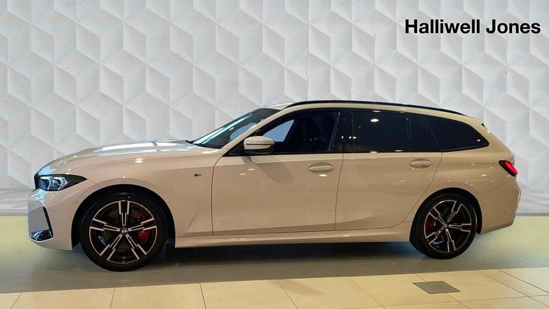 Begagnad BMW 320 M Sport 181 HK (133 kW) 2025 Vit Kombi