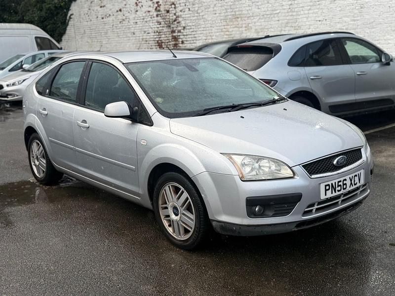 Used Ford Focus Ghia 2006 Silver Hatchback