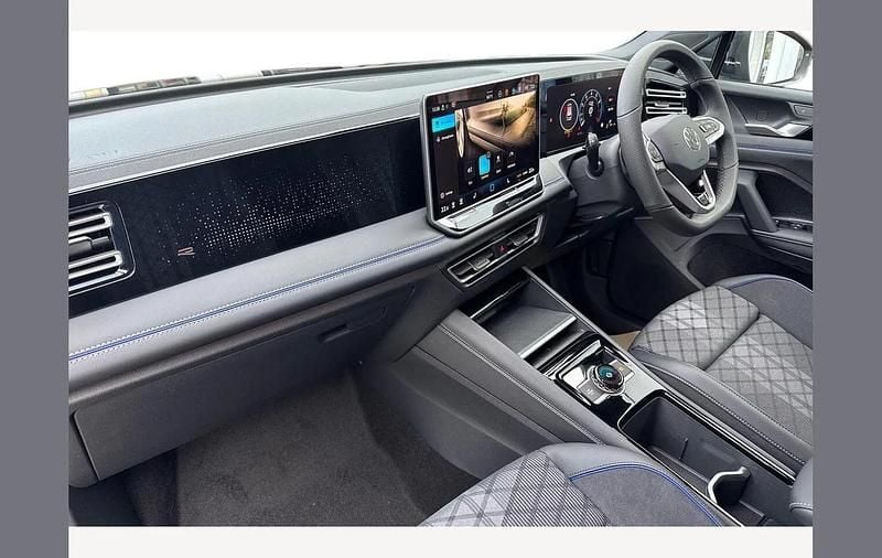 Used VW Tiguan R-line 150 HP (110 kW) 2025 Grey SUV