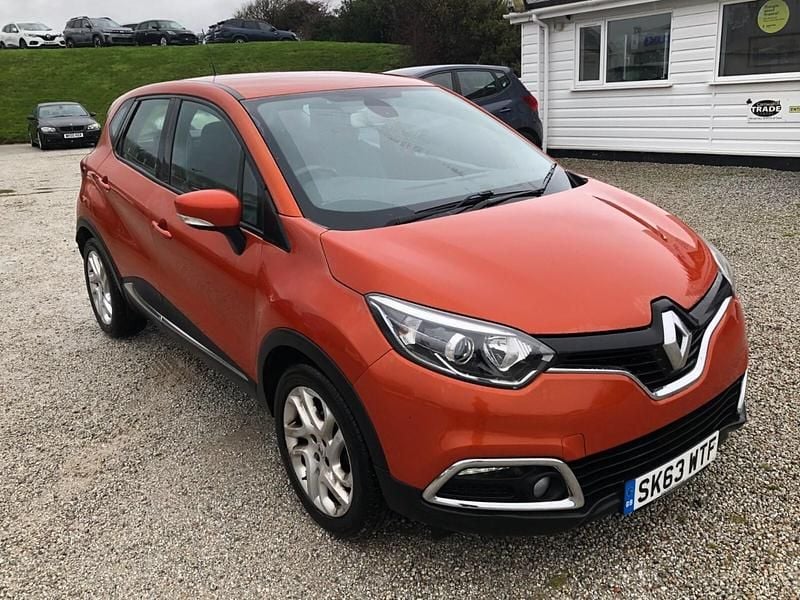 Orange Used 2013 Renault Captur Dynamique SUV | £4,997 (Fair price) - Image 1/4