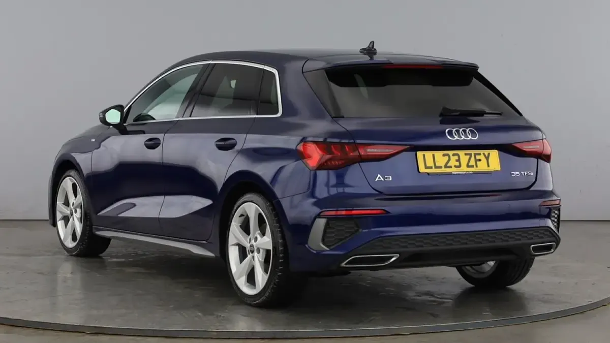 Used Audi A3 Sportback S-Line 150 HP (110 kW) 2023 Blue Hatchback