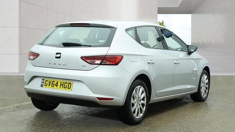 Used Seat Leon SE 105 HP (77 kW) 2015 Silver Hatchback
