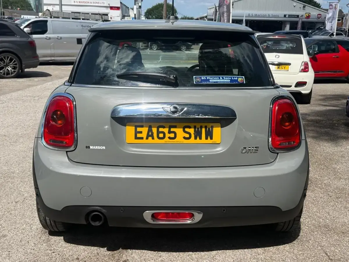 Used Mini ONE Hatch 102 HP (75 kW) 2015 Grey Hatchback