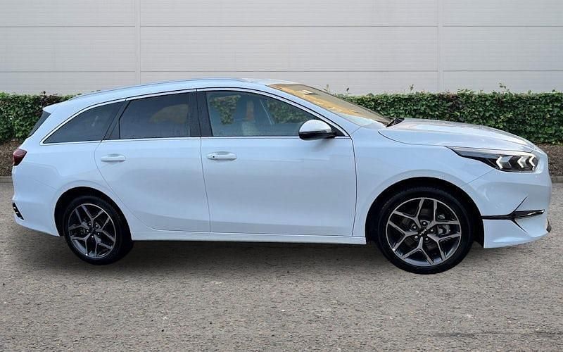Used Kia Ceed Sportswagon 140 HP (102 kW) 2024 Estate