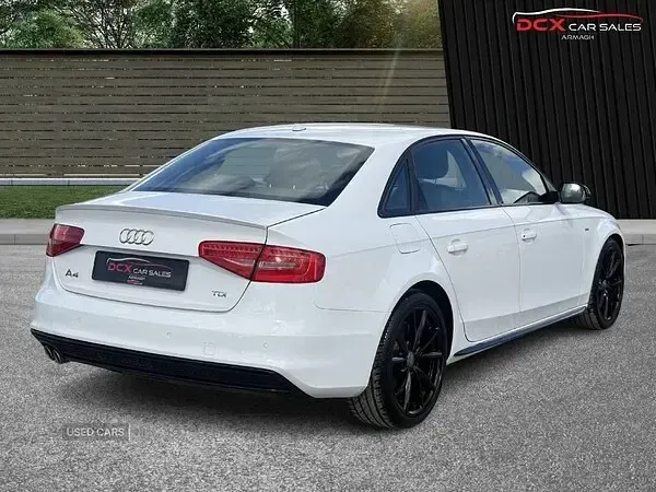 Used Audi A4 Black Edition 190 HP (139 kW) 2015 White Sedan
