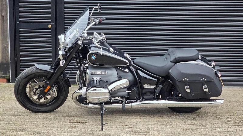 Used BMW 1800 91 HP (66 kW) 2021 Black