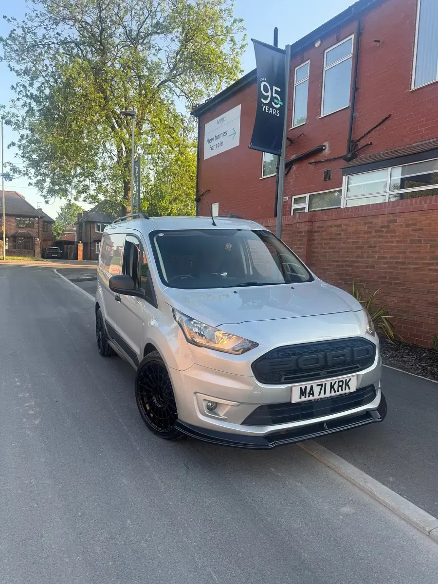 Used Ford Transit Connect Trend 100 HP (73 kW) 2021 Silver MPV